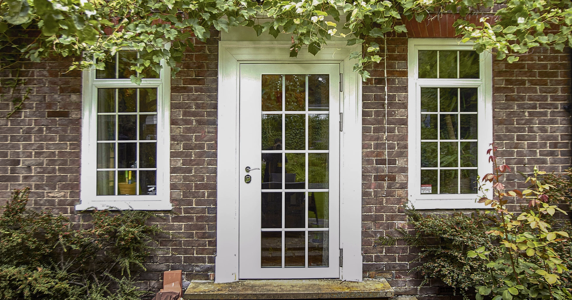 Bullet Resistant Window Bullet-resistant windows and ballistic glazing
